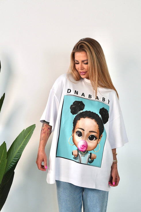 Modelka má M/L (164,5cm a 59kg)