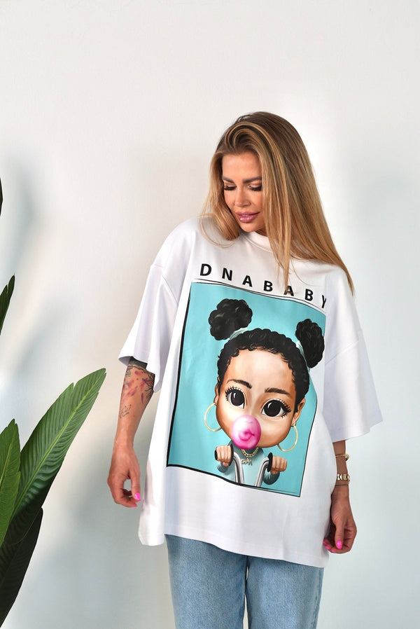 Modelka má M/L (164,5cm a 59kg)